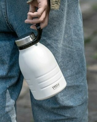 Sports Water Bottle - Straw Lid, Leak Proof, Vacuum Insulated Stainless Steel, Double Walled, Carry Ring