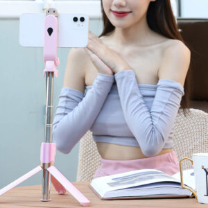 Remote Control Bluetooth Selfie Stick Tripod